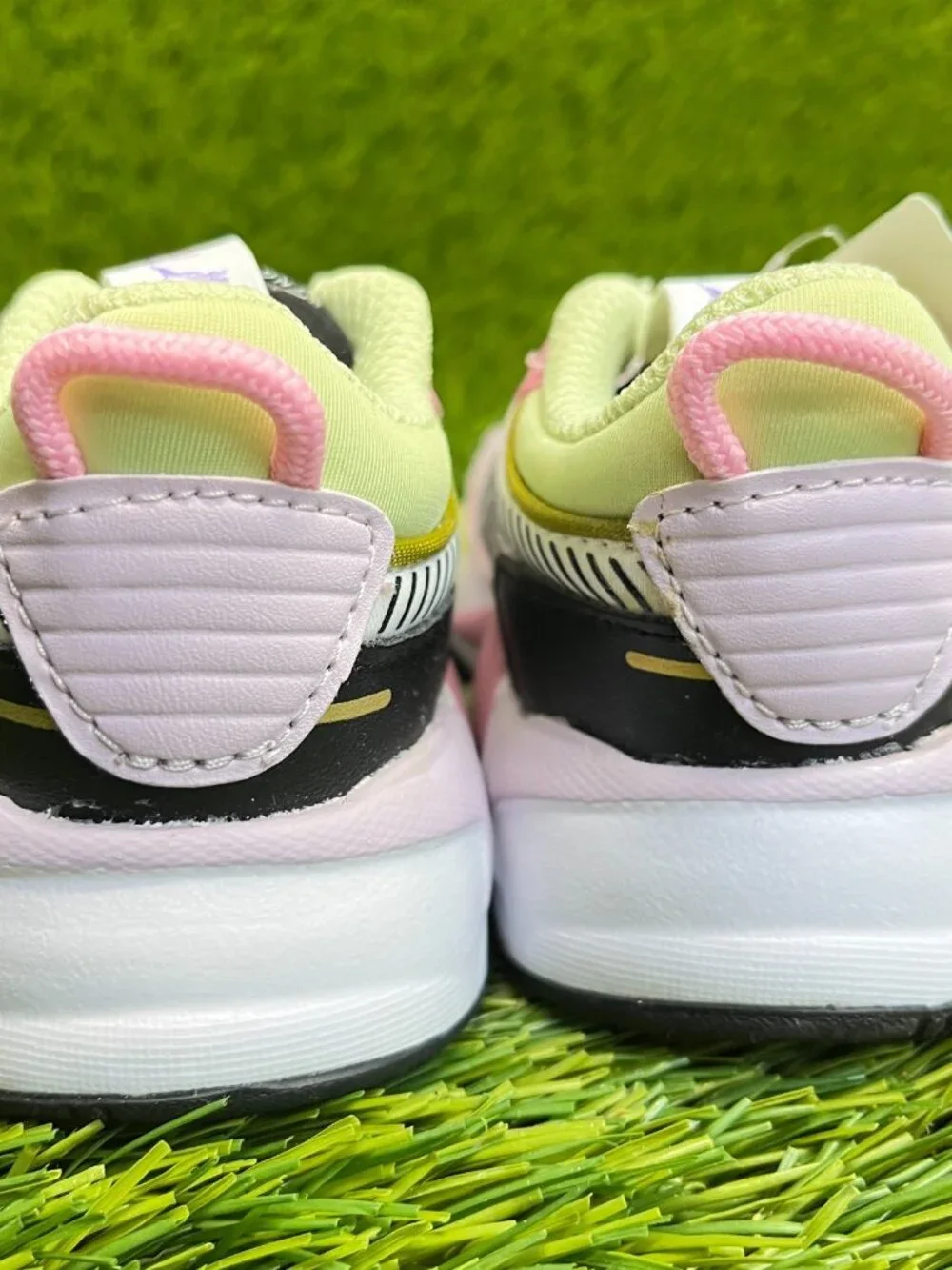 Puma RS-X Bouquet Toddler Size‎ 5C Pink White Black Athletic Shoes Sneakers